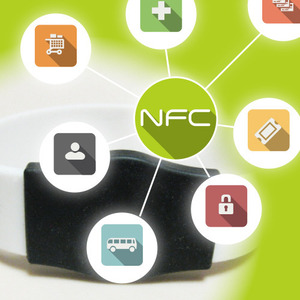 NFC 실리콘팔찌 (스마트폰 태그인식팔찌)
